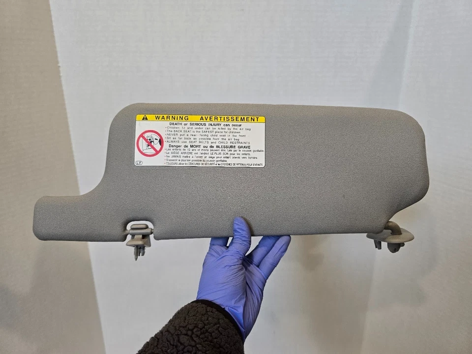Parasoles Toyota Rav4 1996-2000 OEM gris lado del conductor del pasajero pantalla de vinilo A055 Foto 3 de 4