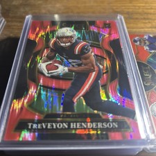 2025 Panini Select - Concourse TreVeyon Henderson #78 Pink Shock Prizm (RC)