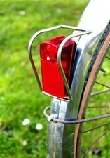 Feu arrière SOUBITEZ vélo ancien + enjoliveur de protection Chrome F. FIOL  70’s