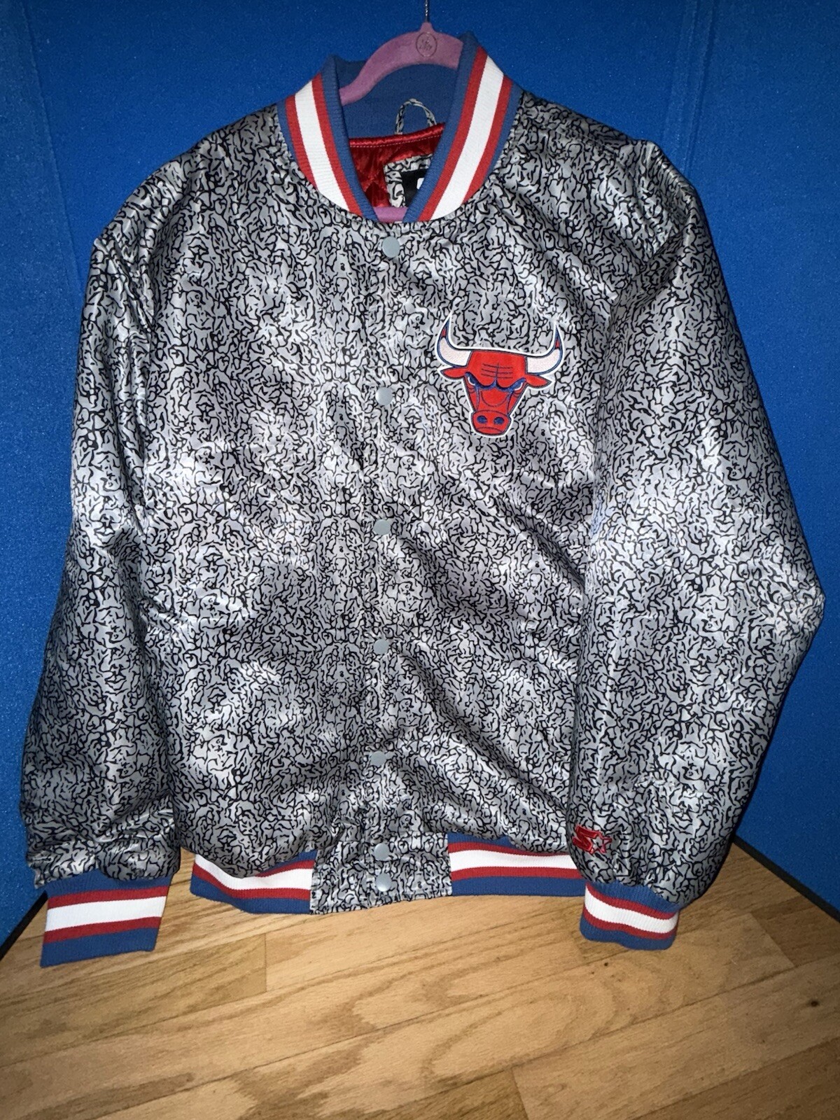 Picture 1 of 8