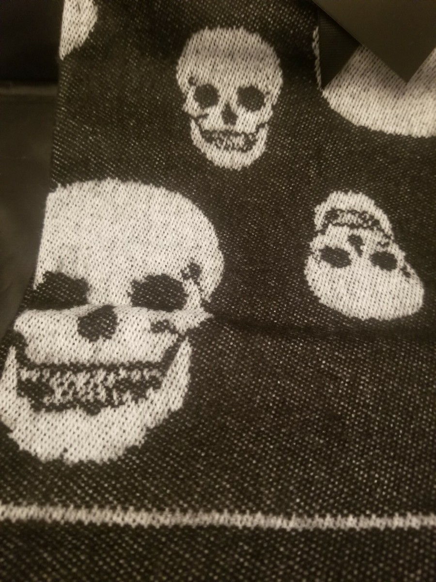 Magaschoni Halloween Black White Skull Print Fringed Throw