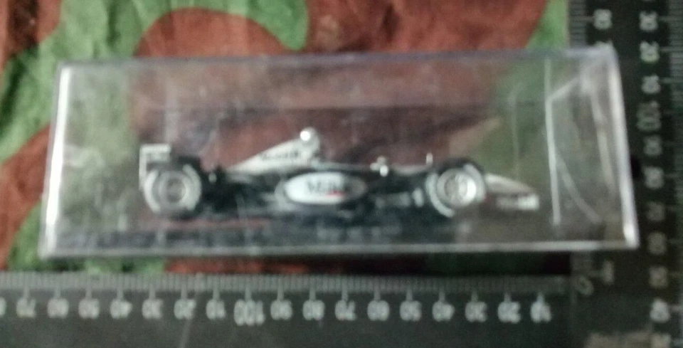MODELLO STATICO AUTO DA CORSA FORMULA 1 MERCEDES MC LAREN MP4/14 1999 RARITÀ!!! - Immagine 3 di 4