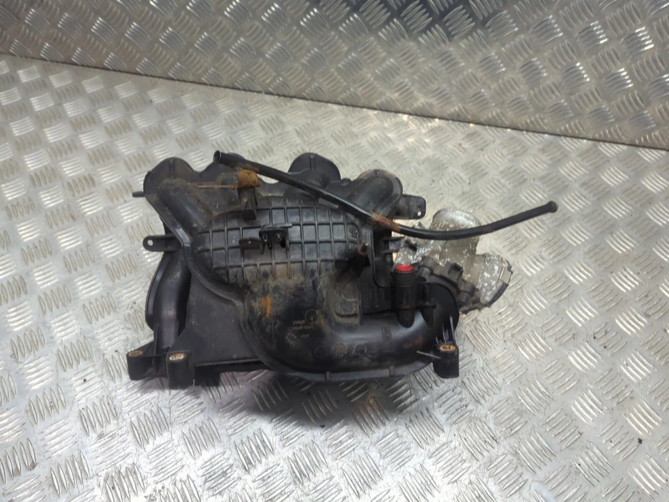 8A6G-9F991-AC & N05011B150 Air Intake And Throttle Body (S2) - image 2 of 4