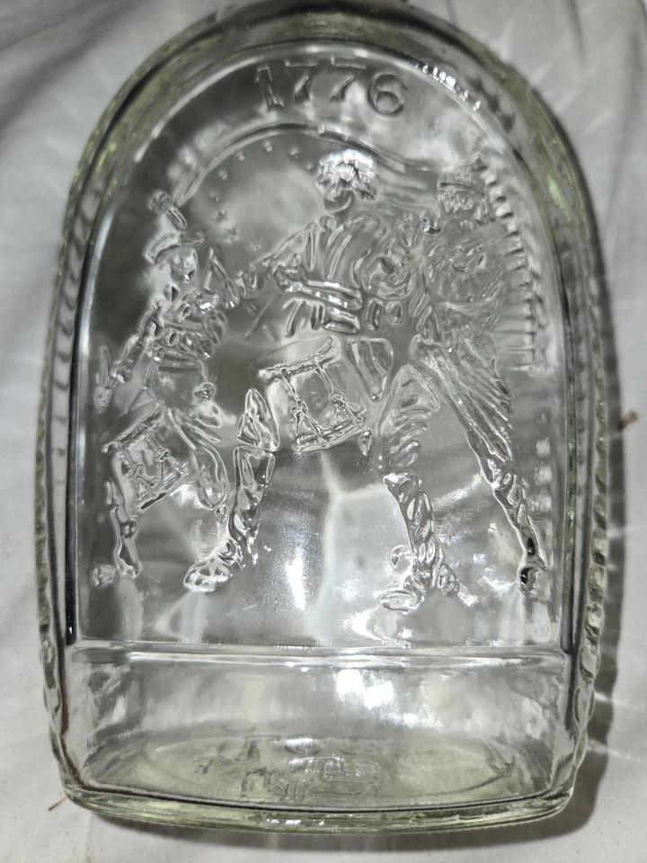 Vintage Log Cabin Syrup Glass USA Patriot 1776 Embossed Bicentennial Bottle  - Image 3 of 4