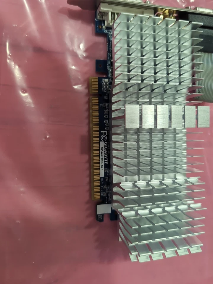 Gigabyte GV-N610SL-1GI GeForce 610 1GB GDDR3 PCI-E Graphics Card - Image 2 of 4
