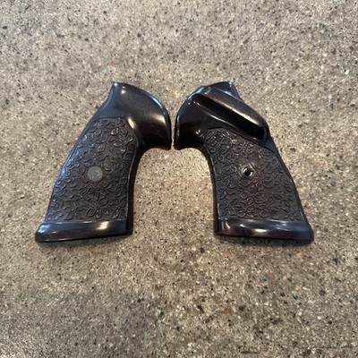 Colt Python 70's Vintage Bakelite Grips Pointer