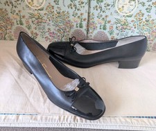 Salvatore Ferragamo Black Leather Pat Toe Bow Block Heel Pump Sz 10B
