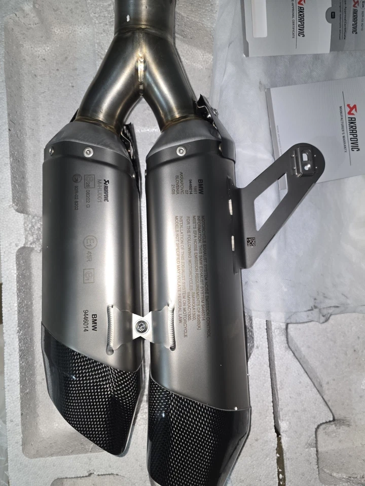 Akrapovic 1300gs - Immagine 3 di 4