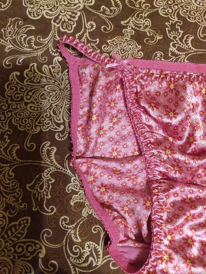 Vintage Delicates Satin String Bikini Panties Size 6 - Image 4 of 4