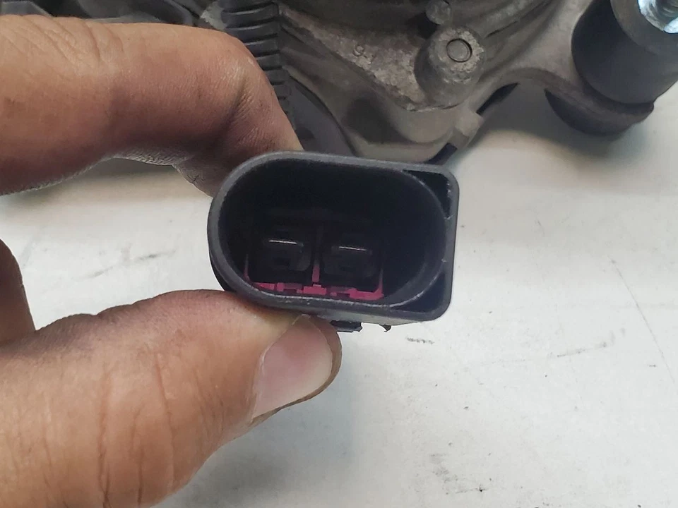 2012 Volkswagen Beetle Air Injection Pump 2.0L Turbo OEM 07K959253A - Image 2 of 4