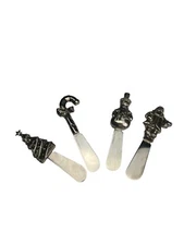 Vtg Set Of 4 Christmas Spreaders Butter Cheese Stainless Steel Knives