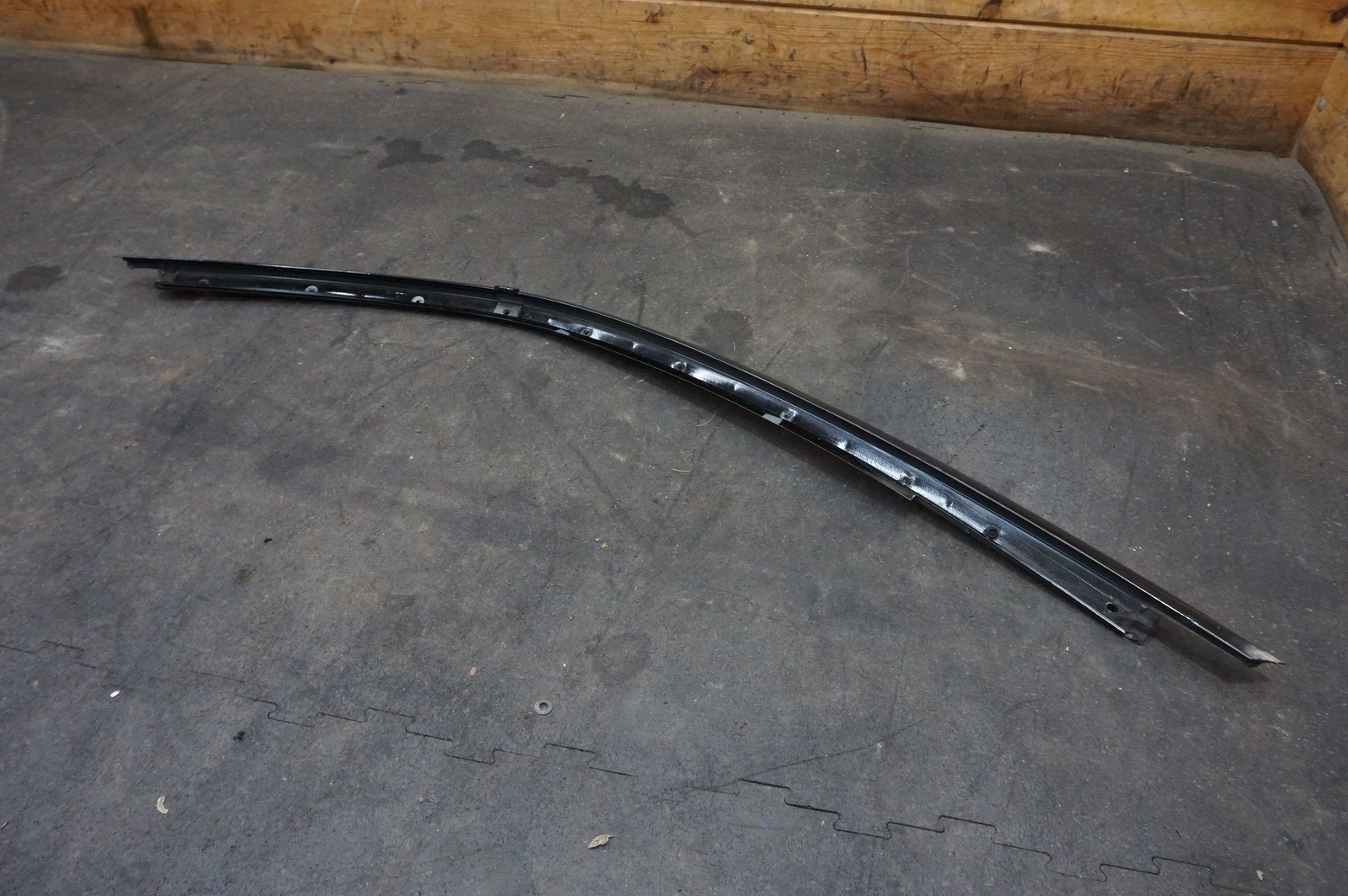 Rear Right Exterior Roof Trim Molding OEM 72420-SL0-003ZC Honda Acura NSX 93-94