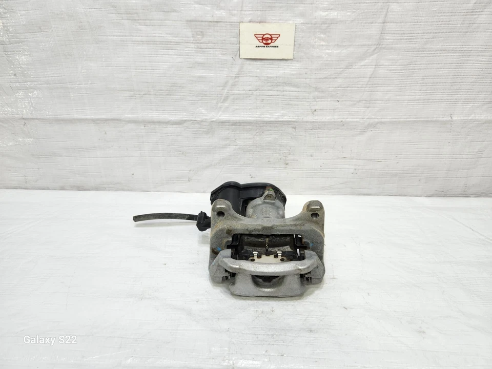 2018-2025 GMC Terrain Brake Caliper Rear Left Driver Side AWD OEM 84323158 Foto 2 de 4
