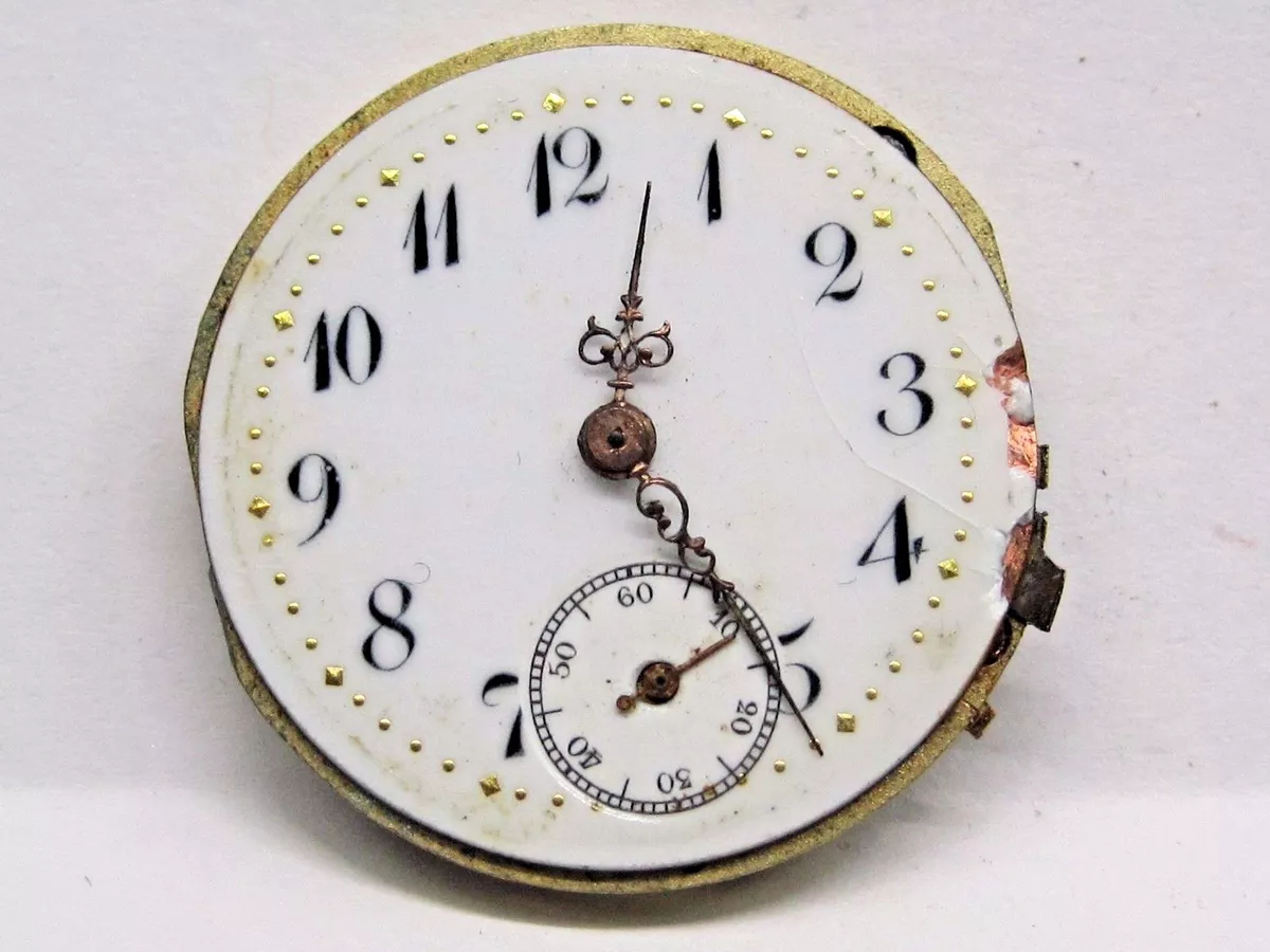 Antique No Name Pocket Watch Movement. 27 mm in size. Porcelain Dial