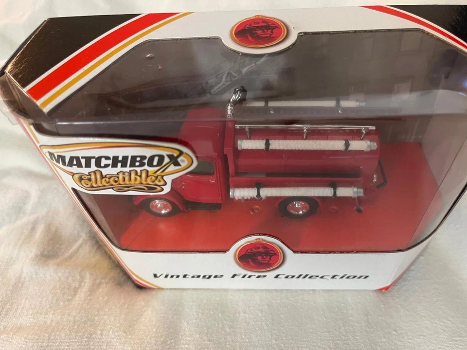 火柴盒收藏品 1939 年贝德福德机场油轮 1: 43 全新带盒 — 第 2/3 张图片