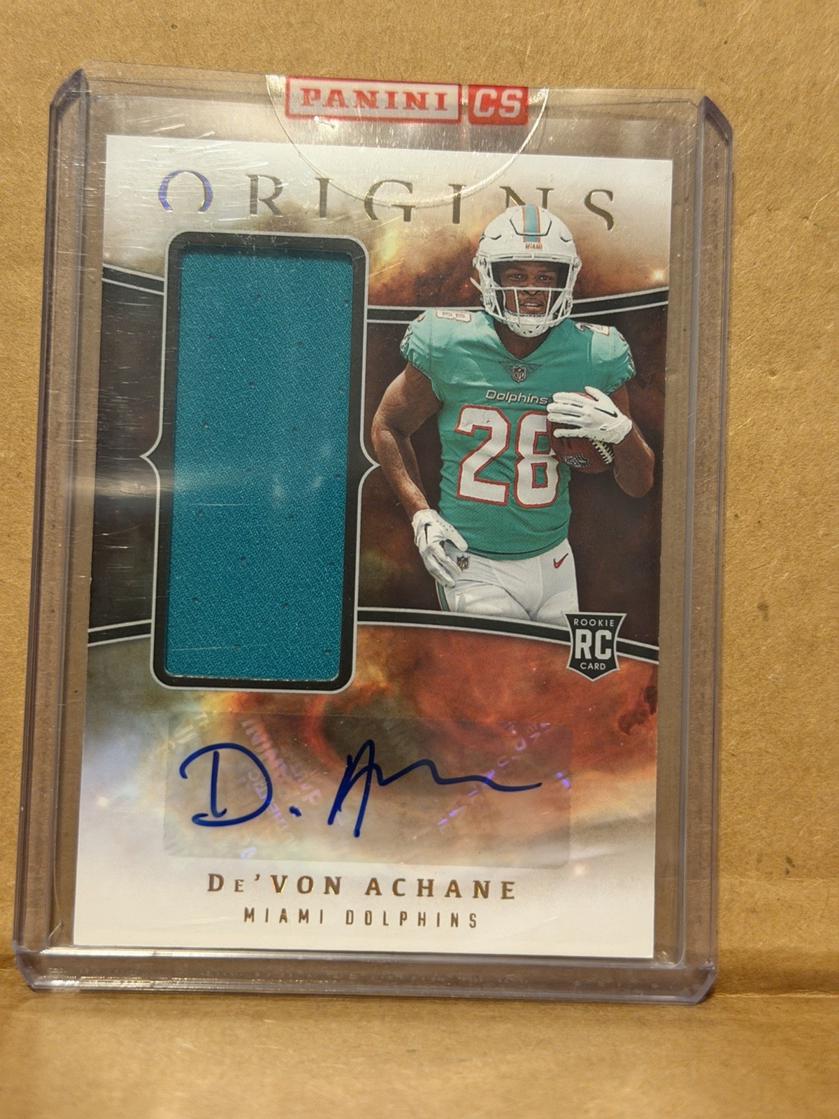 2023 Origins Football DeVon Achane Rookie Patch Autograph Dolphins 
