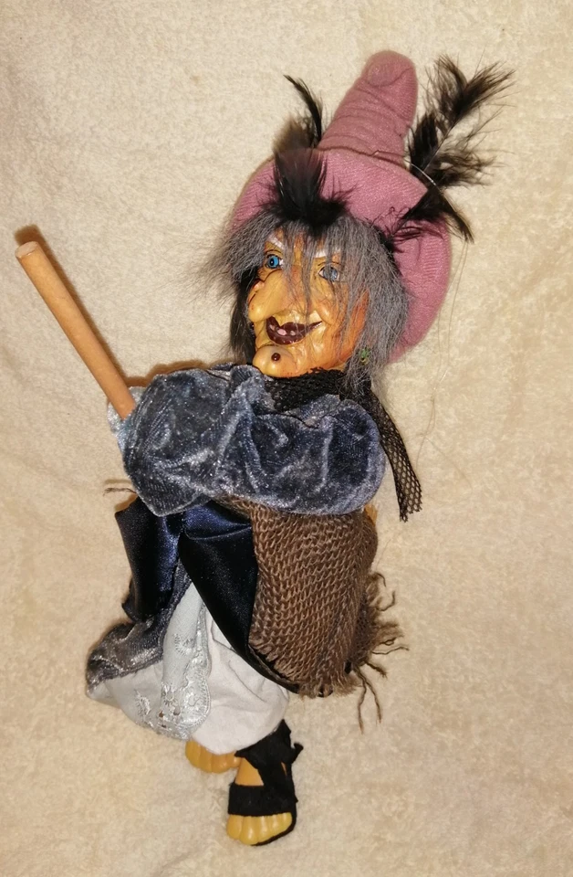 Haunted Witch doll Agnes,Protector of women,children,Loud,Bold,seeks student — 第 4/4 张图片