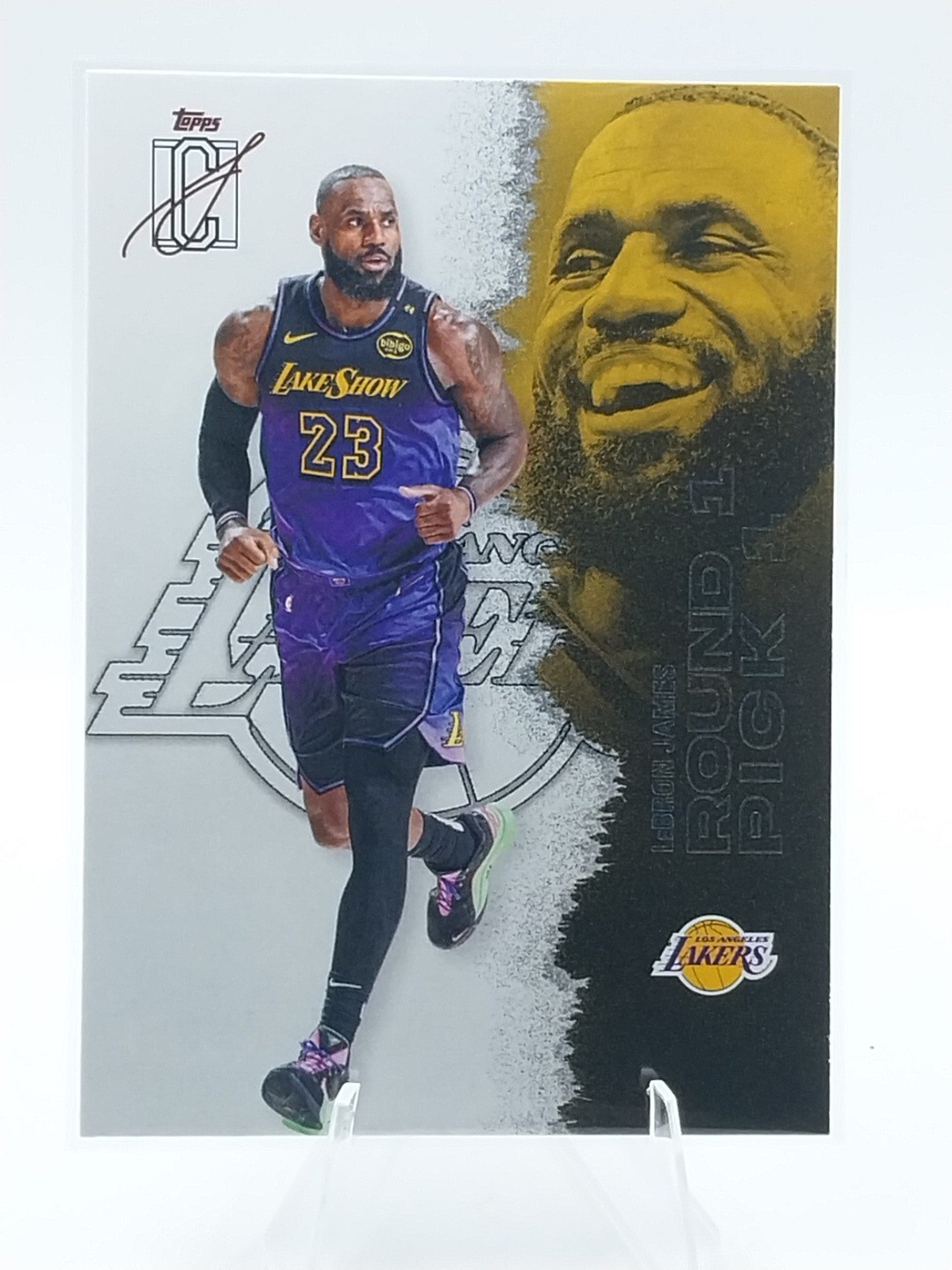 ..2025-2026 Topps Signature Class LeBron James #51 Lakers