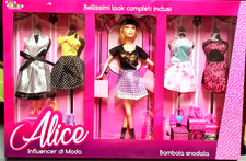 BAMBOLA ALICE SNODATA MODA FASHION Diversi look completi inclusi