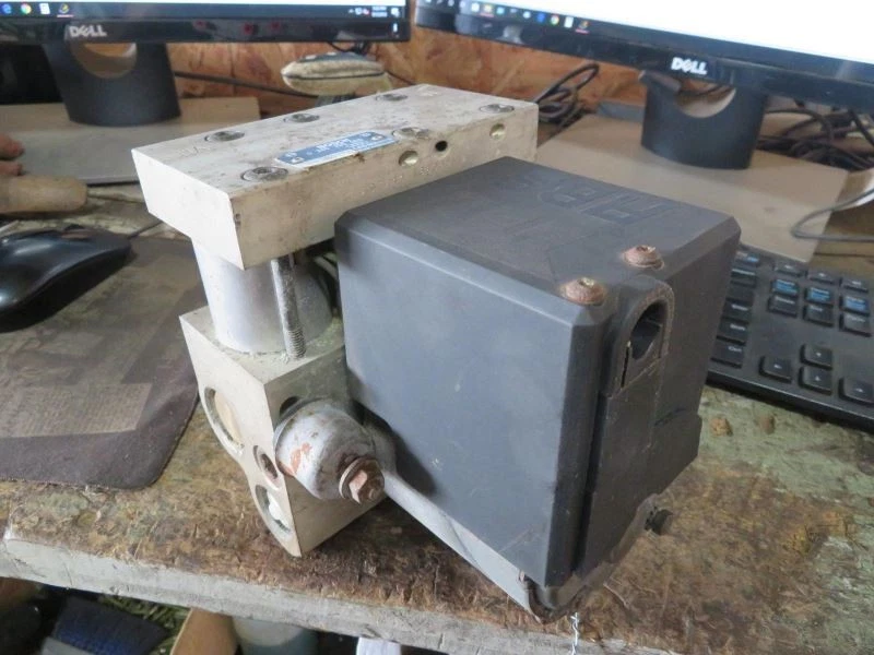 Anti-Lock Brake Part Pump Quattro Fits 93-95 AUDI 90 119417 - Image 2 of 4