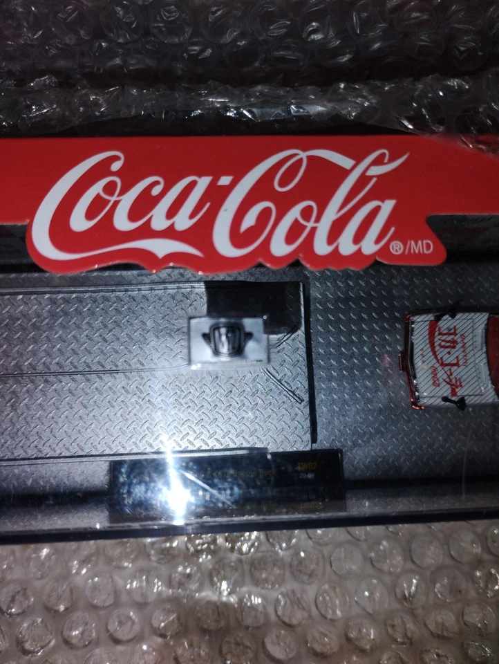 Camión M2 Machines Chase Coca Cola 1957 Mack Modelo N y 1978 Datsun TW02 20-09 Foto 4 de 4