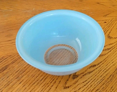Pyrex Light Blue With Clear Bottom Mixing Bowl #322 1 LITER - GD Used Condition
