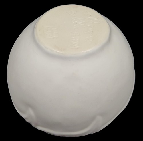 Vtg VAN BRIGGLE Art Pottery Vase SIGNED - Picture 2 of 9