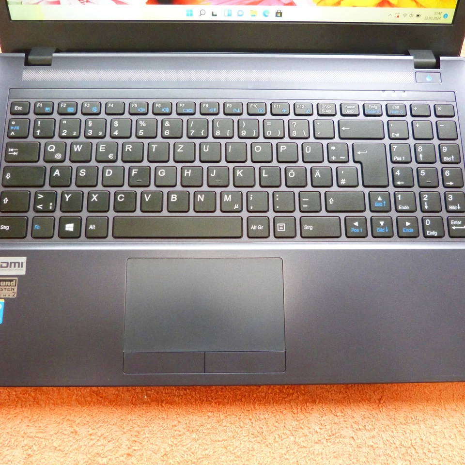 XMG W650 15 Zoll POWER FULLHD l 500GB SSD Windows 11 l 16GB RAM NEU CORE i7 - Bild 3 von 4