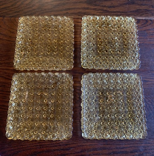 Vintage Set Of 4 Daisy Button Amber Square Salad Plate Glass 7” Excellent - Picture 9 of 20