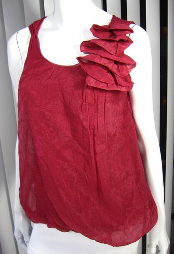 Jonathan Martin Women's NWT sleeveless blouse M Medium Red Bow Scoop Neck 052 - Picture 3 of 7