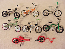 ROAD CHAMPS BXS FLICK TRIX TRICK STICK FINGER BIKE DIE CAST BMX GT BULLY HOFFMAN