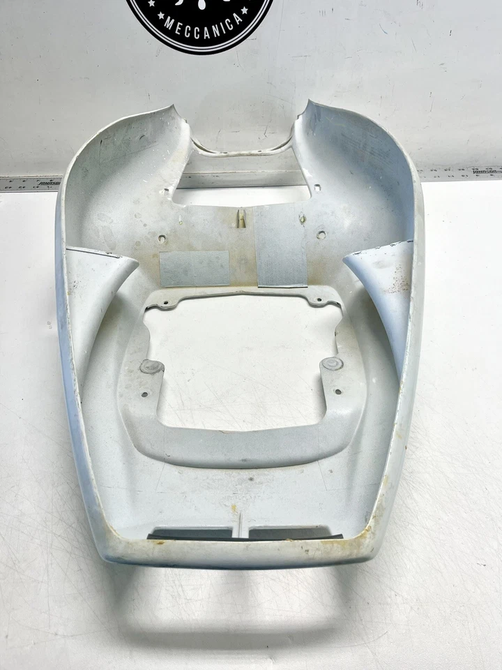 Carenado asiento sección trasera biposto Ducati 748 996 998 916 usado necesita pintura blanca Foto 4 de 4