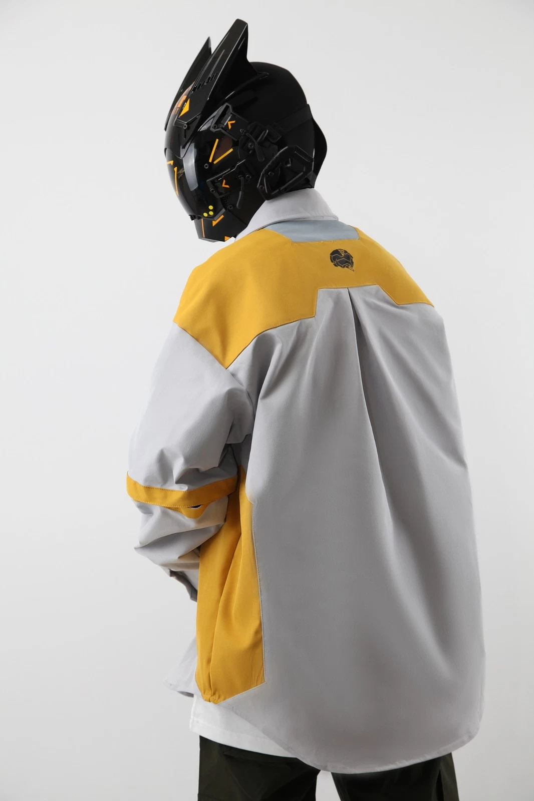 Niepce Men's Robot 42 Tech Wear Jacket with Removable Sleeves Hip Hop Fashion image 8