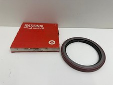NEW OLD STOCK NATIONAL FEDERAL MOGUL OIL SEAL 415034