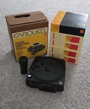 Vintage Kodak Carousel 750H 35mm Slide Projector FOR PARTS ONLY W/BONUS Remote