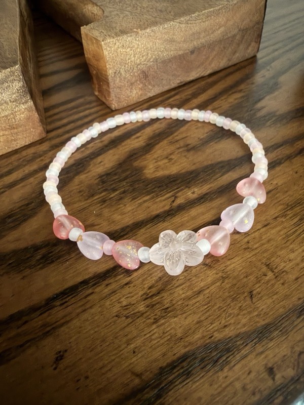 Beachy Frosted Flower Elastic Stretch Women’s Anklet With Glass Beads-Size 9