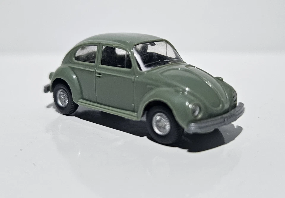 Wiking H0 1:87 VW VOLKSWAGEN KÄFER 1300 Farbe GRÜN/OLIVGRÜN