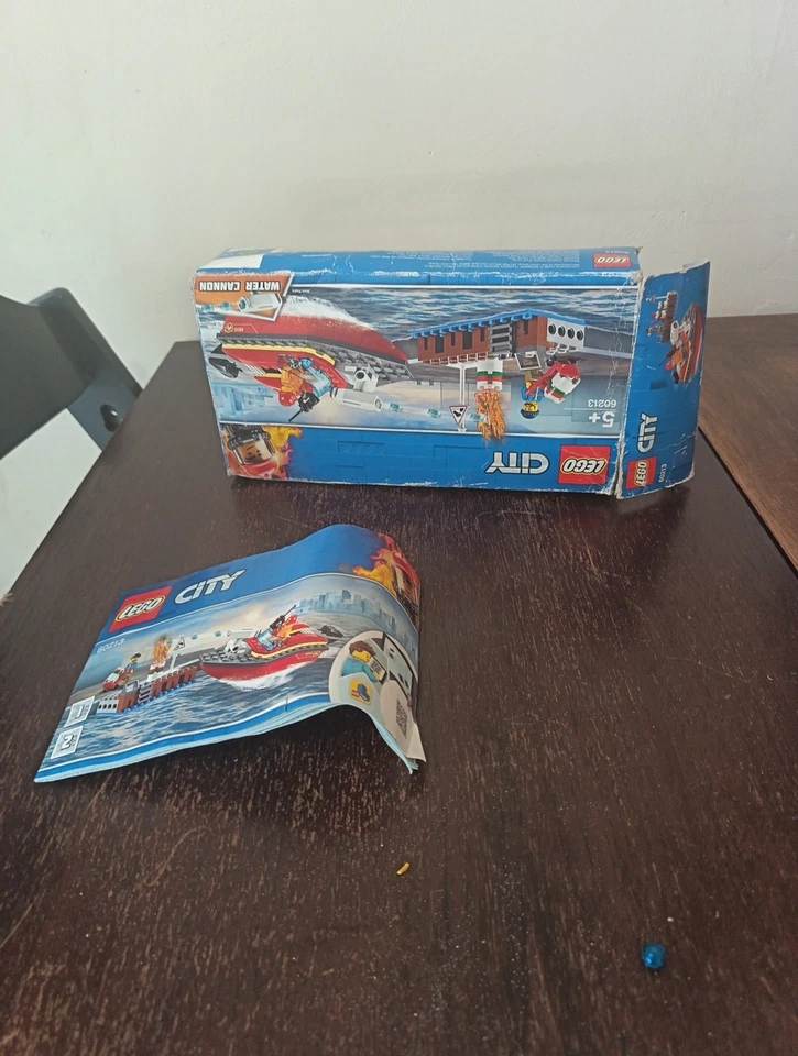 LEGO City 60213 Dock Side Fire, photo 1 sur 3