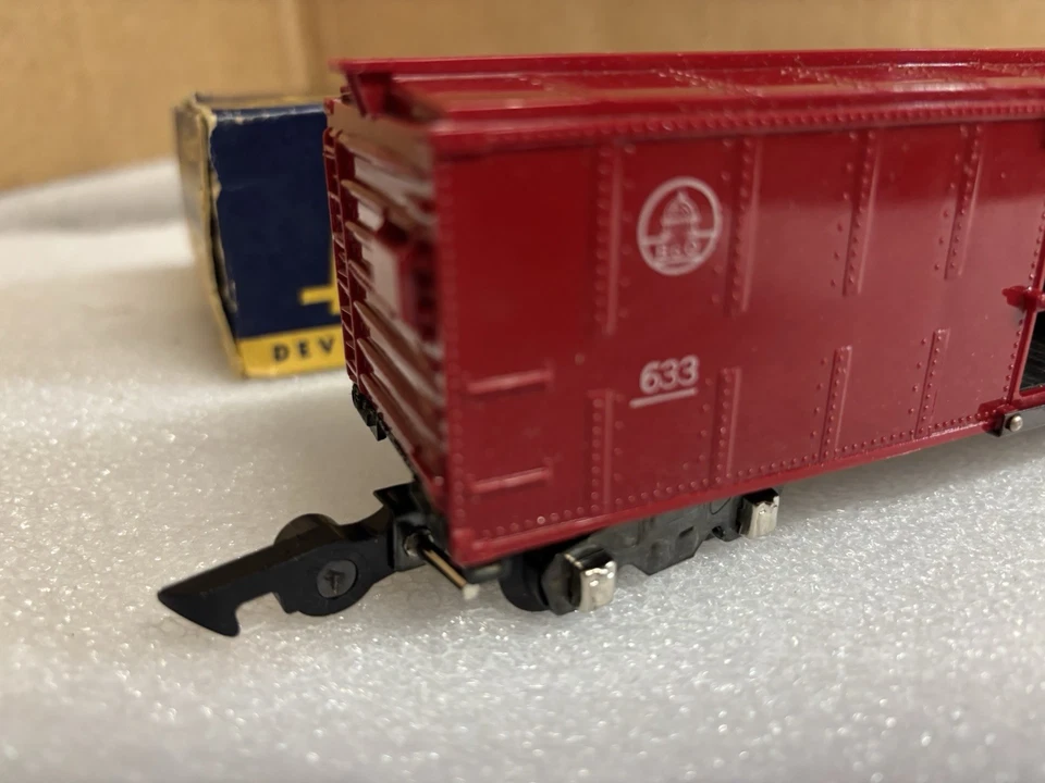 GILBERT AMERICAN FLYER TRAINS #633-R BOX CAR +ORIGINAL BOX RARE ( RED) - Image 3 of 4