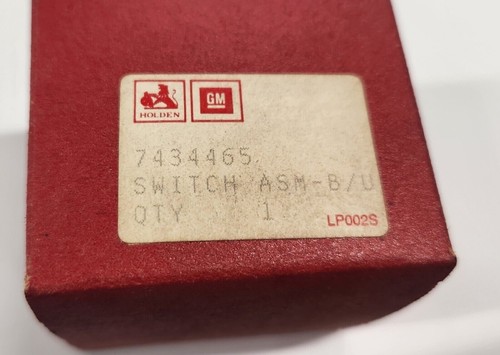 Genuine NOS GMH Holden HK HT HG HQ HJ HZ 3 Speed Manual Reverse Switch 7434465 - Picture 2 of 6