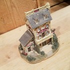 Picture 3 of 12