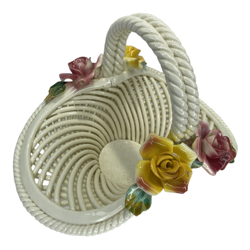 Basket With Yellow and Pink Roses Made In Italy of Ceramic Capodimonte Style - Picture 11 of 13