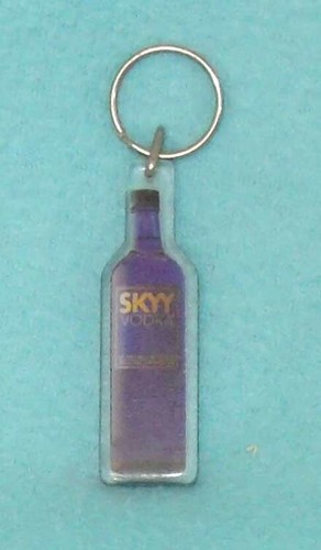 Vintage Skyy Vodka Key Chain - Picture 2 of 2