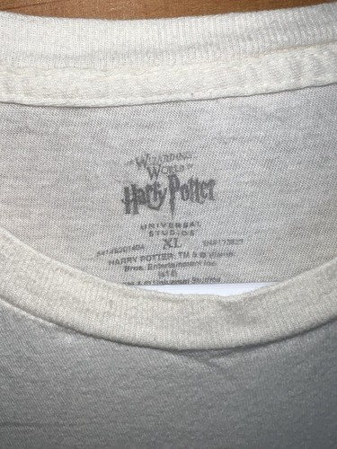 Retro Harry Potter Wizardry themed white color T shirt Size XL Universal studios - Picture 4 of 9