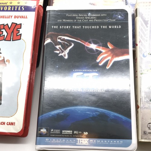 VHS Tape Lot set of 9 Family Children Movies Popeye ET Spy Kids Free Willy MVP + - Bild 5 von 10