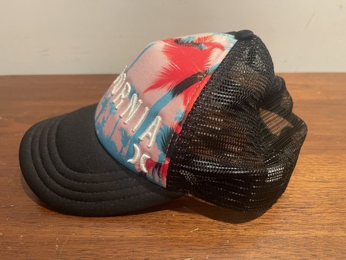 Hurley Kids Boys Embroidered California Palm Trees Adjustable Trucker Hat Black - Picture 2 of 7