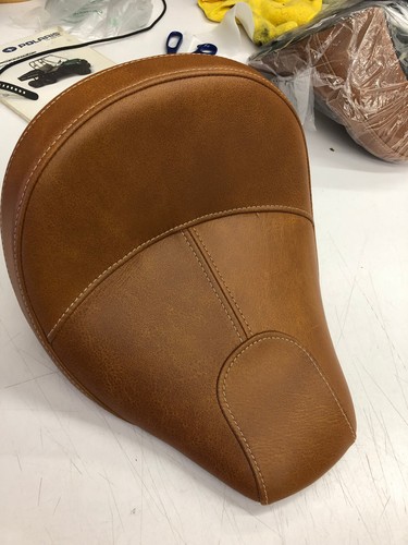 Genuine Indian Scout 15-19 Motorcycle Seat Brown New P/N 2686386-05 OEM - Picture 1 of 7