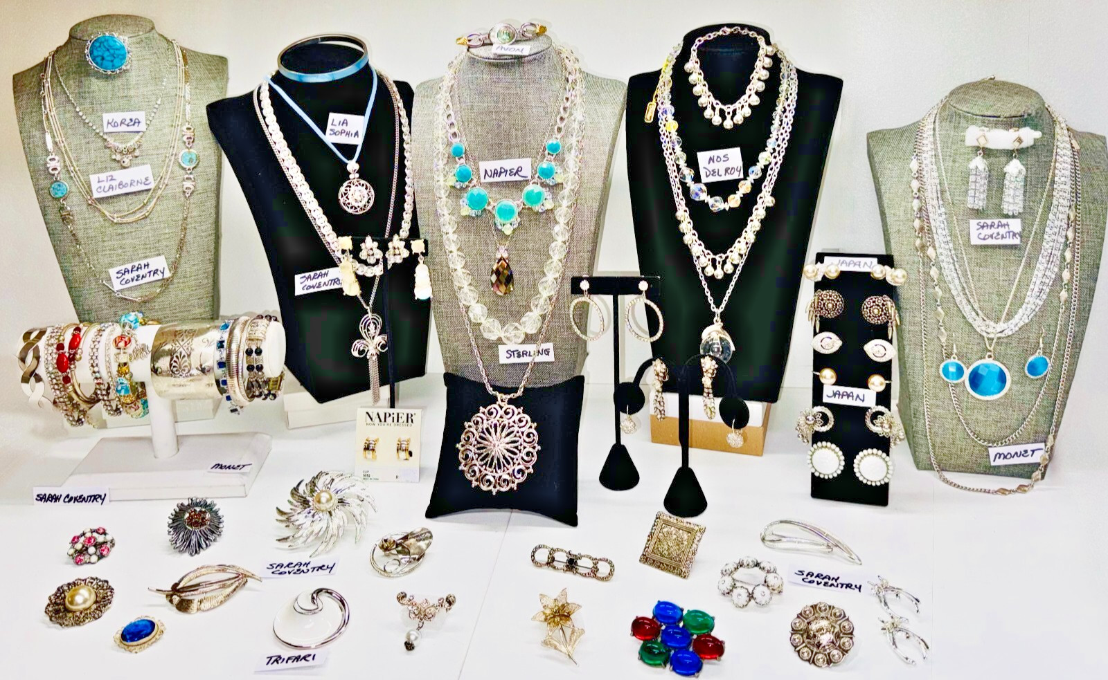 HUGE HIGH END SILVER TONE JEWELRY LOT-60 PCS-MANY SIGNED-TRIFARI-NAPIER-MONET+++