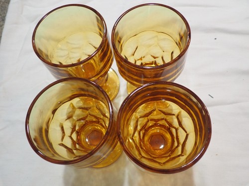 Lot of 4 Yellow Goblet Stem Footed Tumbler facted/rock style glasses 5-3/8" tall - Picture 6 of 6