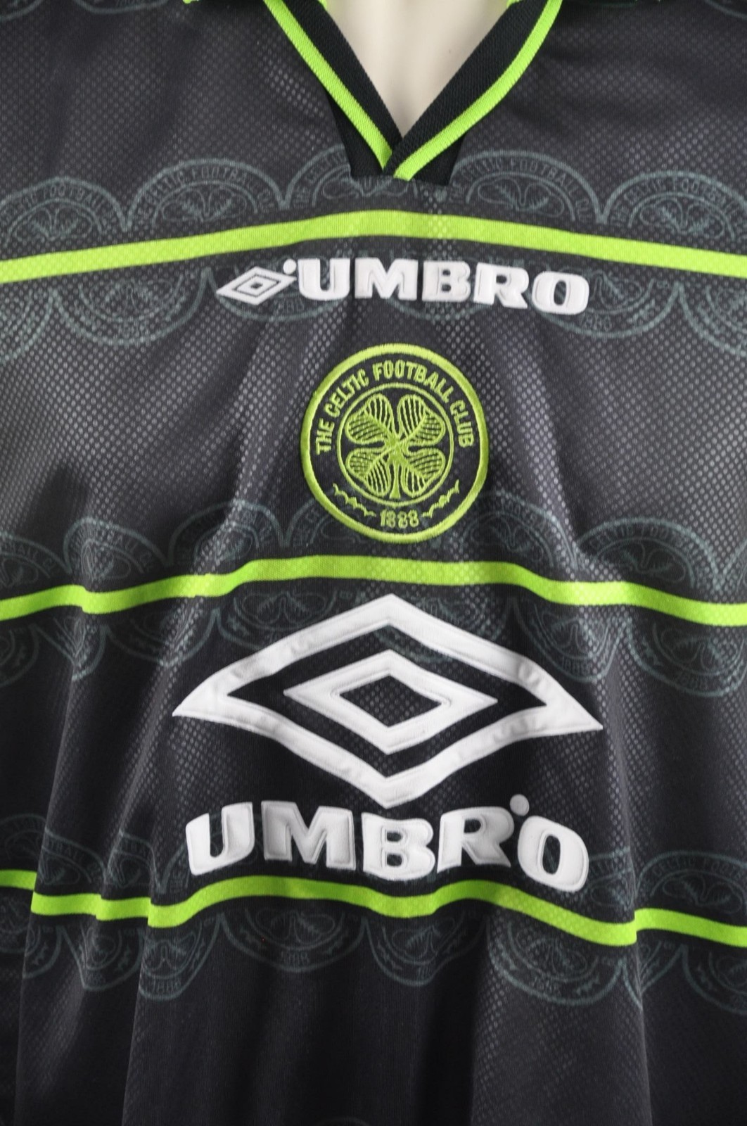 Celtic FC Gr. Gr. Gr. L 107cm Jersey Umbro 1998 1999 Glasgow Celtic FC Gr. Gr. Gr. L 107cm Jersey Umbro 1998 1999 Glasgow